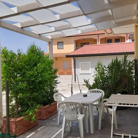 Holiday home Casa Lombardo